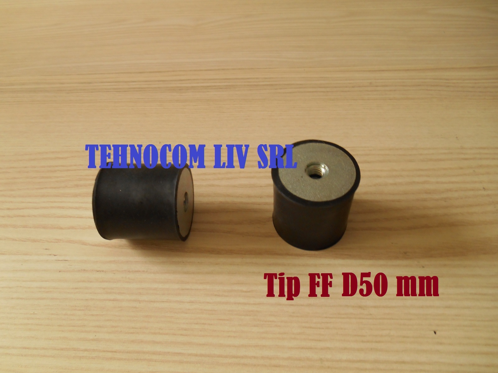 Tampon din cauciuc Ø50 mm contra vibratiilor cu gauri filetate